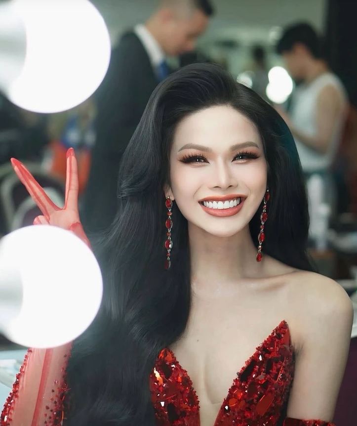 Tam Nhu wins second runner-up at Miss International Queen 2025